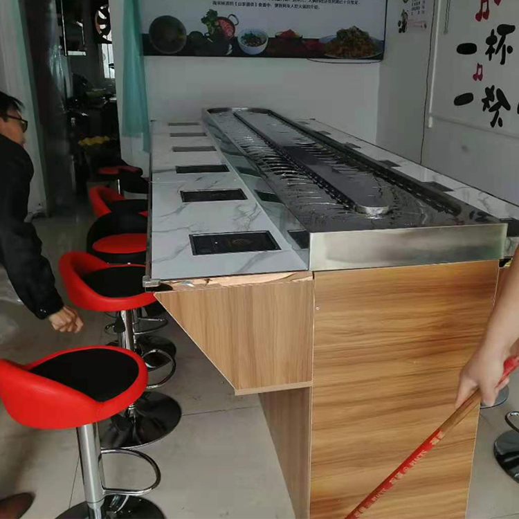 贵州省毕节市七星关区洪山街道老桂花市场四小门面水城老城咯锅3.5米香蕉污视频安装完成
