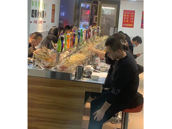 旋转小火锅香蕉污视频
